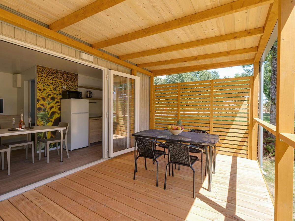 Adriamar Mobile Homes In Camping Park Umag Exterior photo
