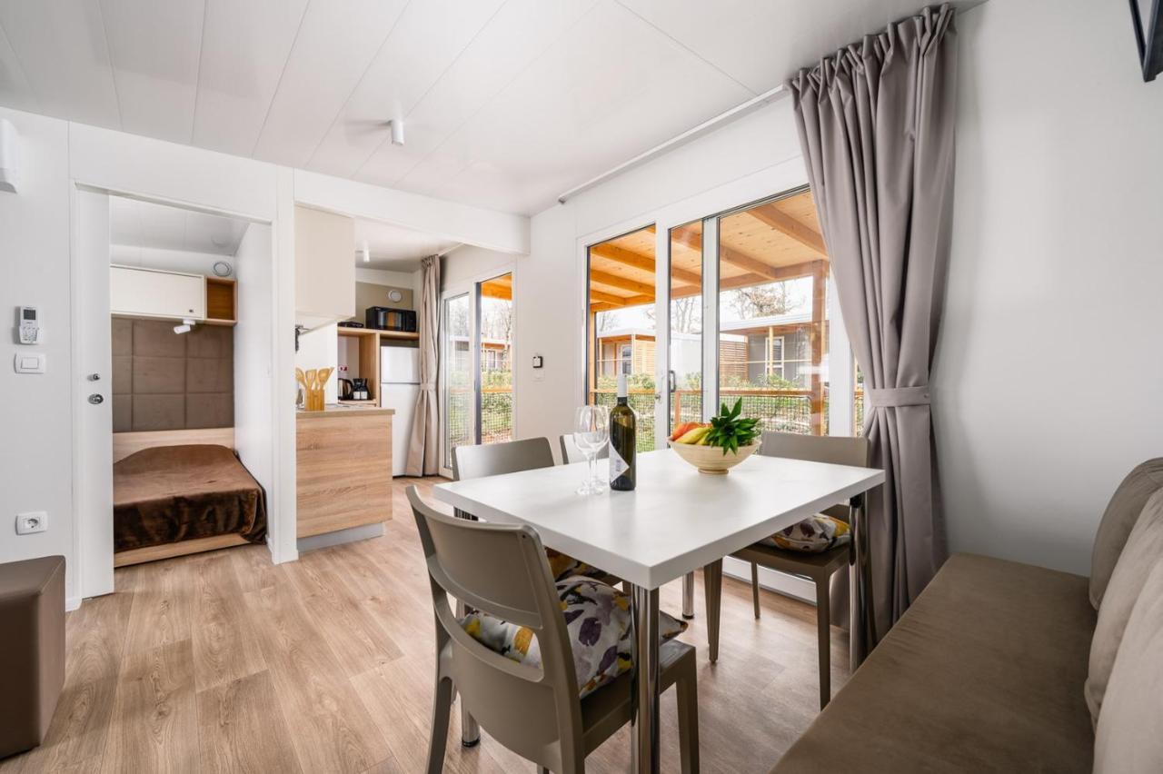Adriamar Mobile Homes In Camping Park Umag Exterior photo