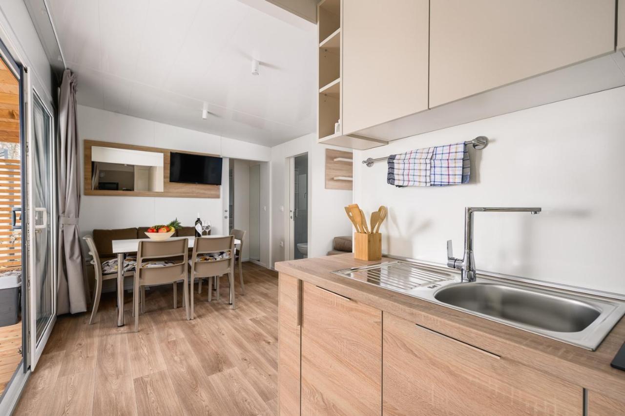 Adriamar Mobile Homes In Camping Park Umag Exterior photo